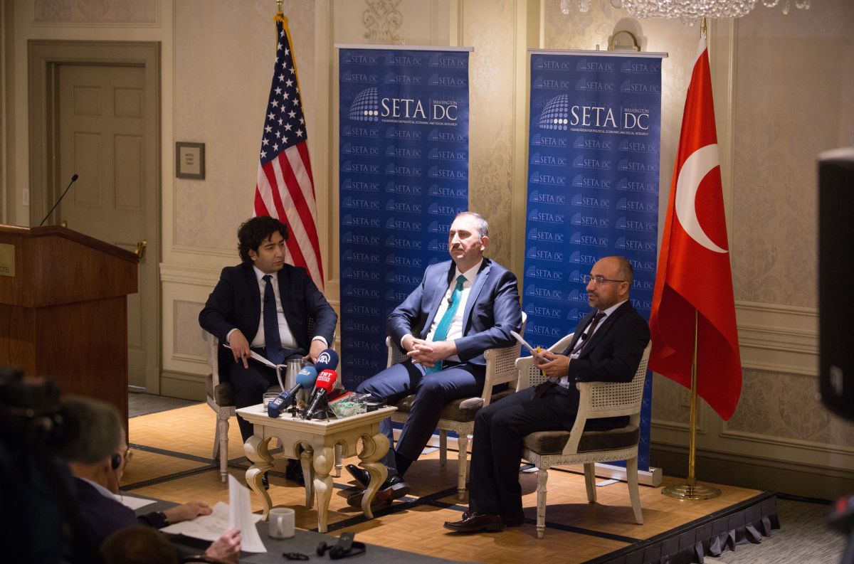 SETA D C Hosts Panel on Turkey s Presidential System